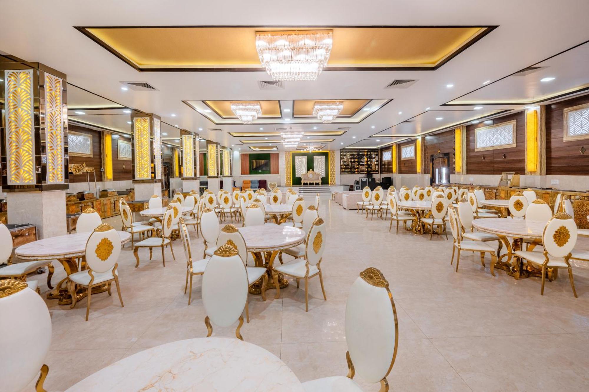 Hotel Vasdaa Grand 데라둔 외부 사진