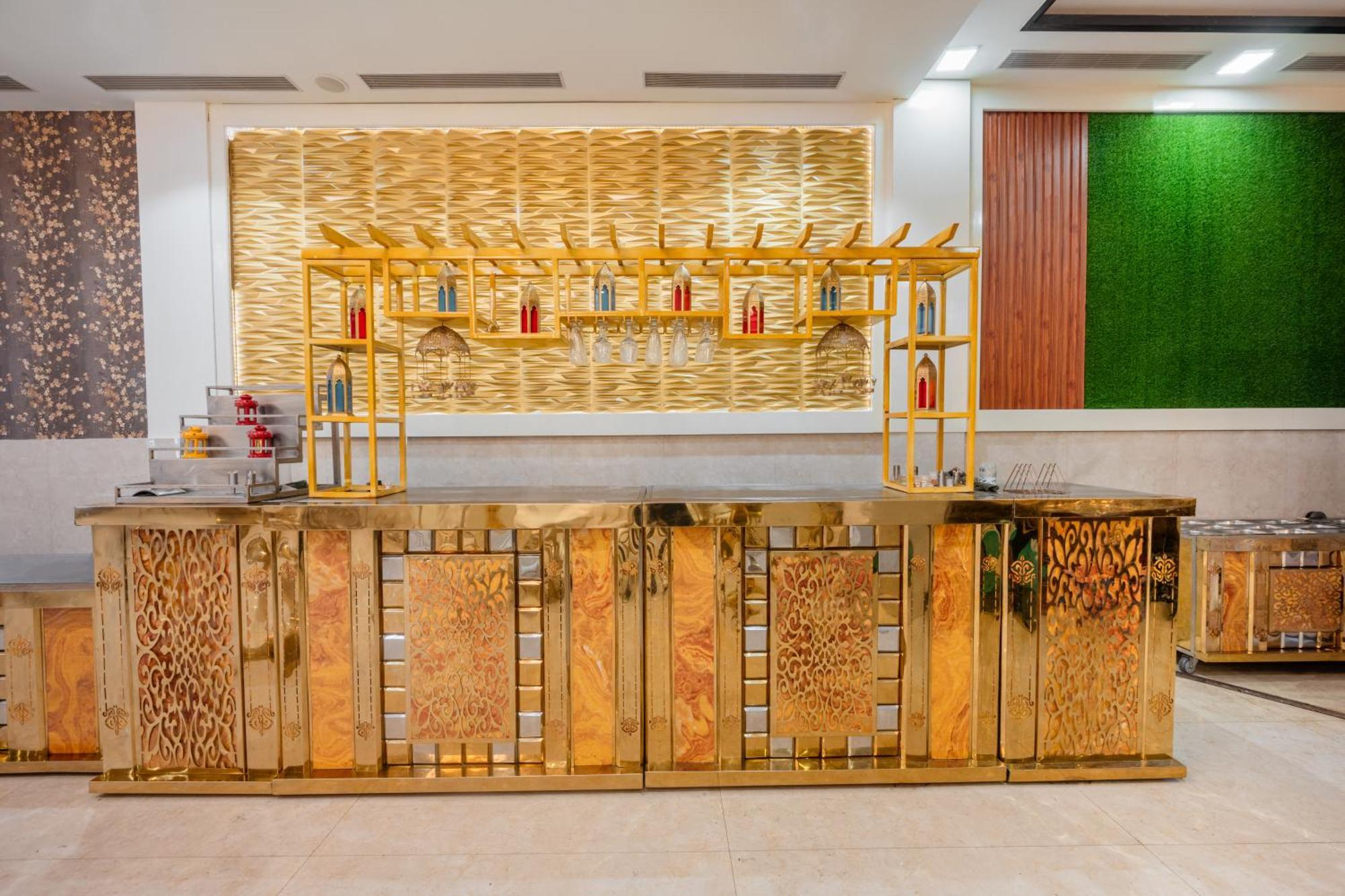 Hotel Vasdaa Grand 데라둔 외부 사진